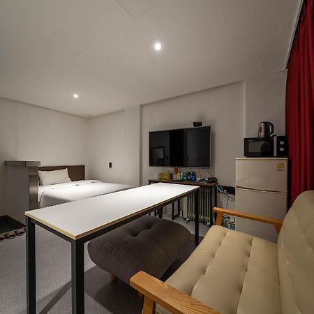 Pacific7 Hotel Pyeongtaek Exterior photo