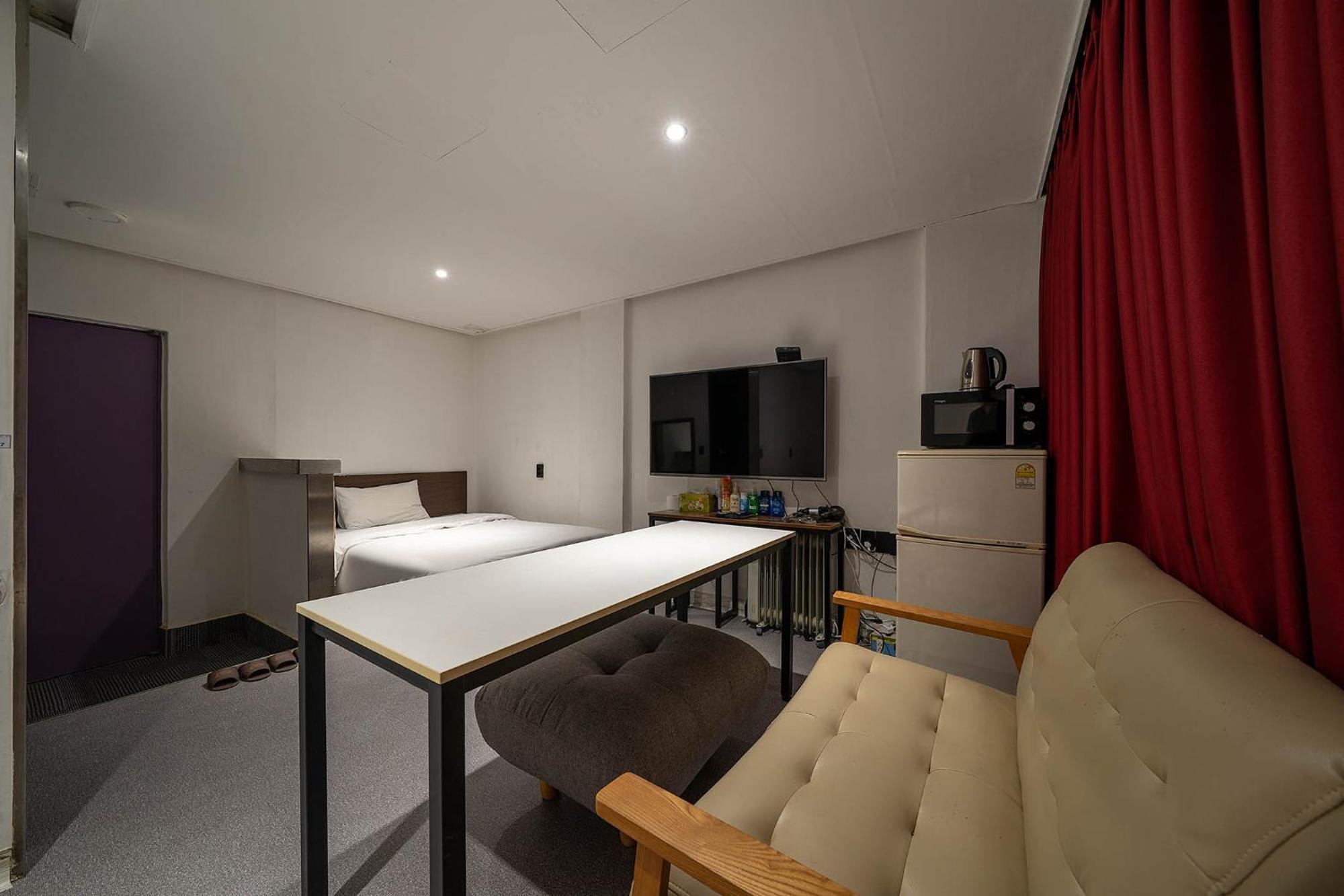 Pacific7 Hotel Pyeongtaek Exterior photo