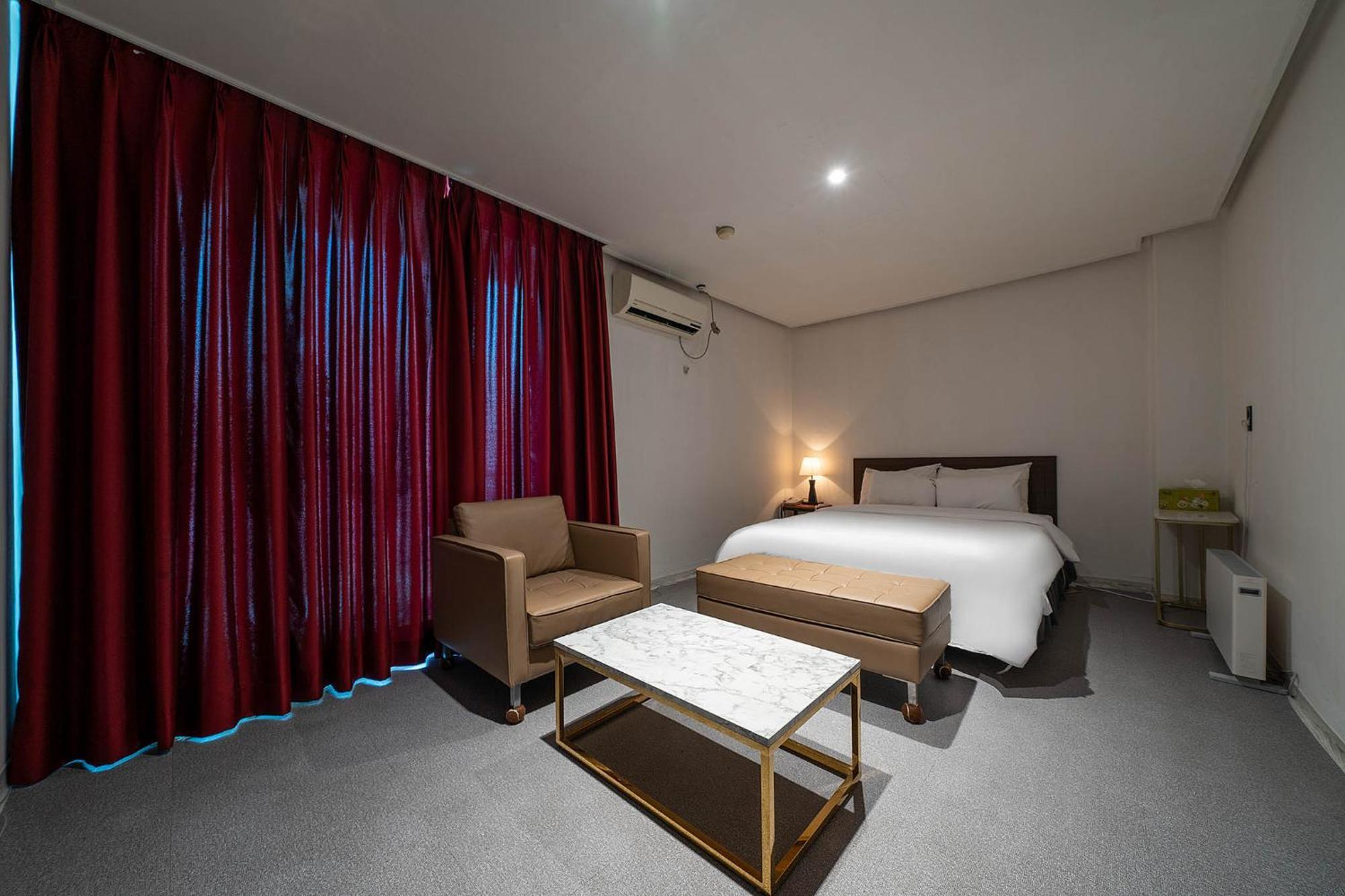 Pacific7 Hotel Pyeongtaek Exterior photo