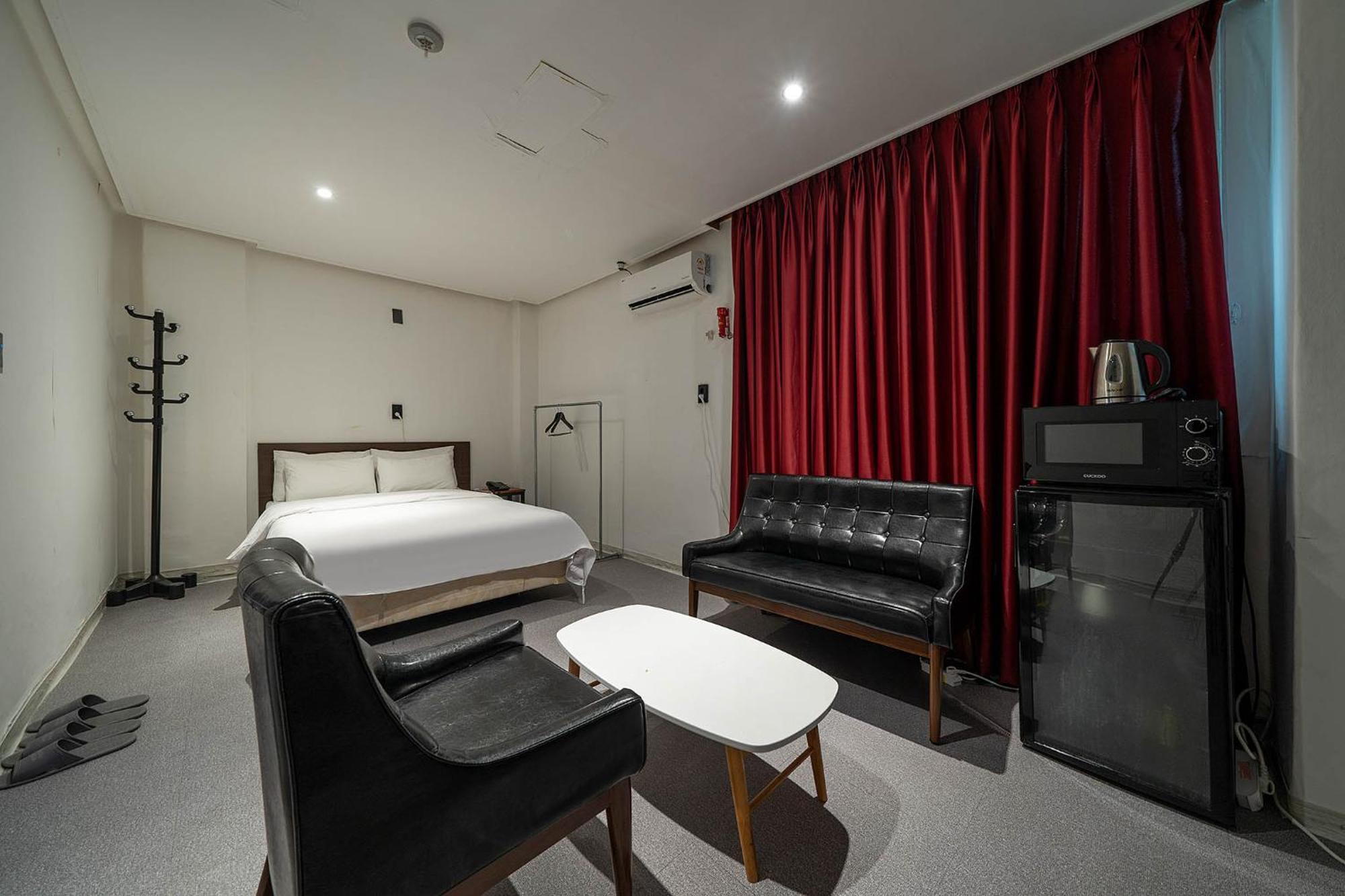 Pacific7 Hotel Pyeongtaek Exterior photo