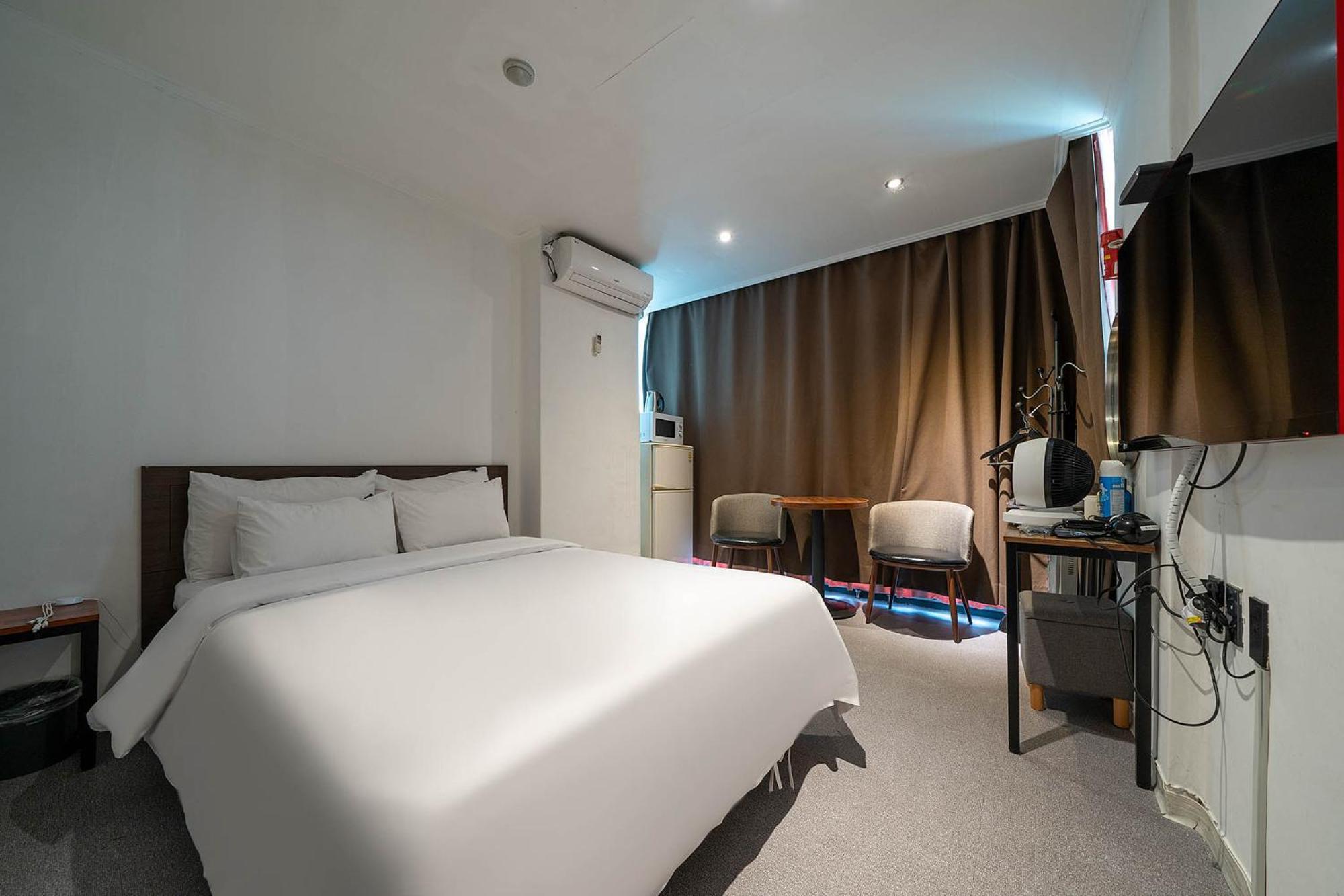 Pacific7 Hotel Pyeongtaek Exterior photo