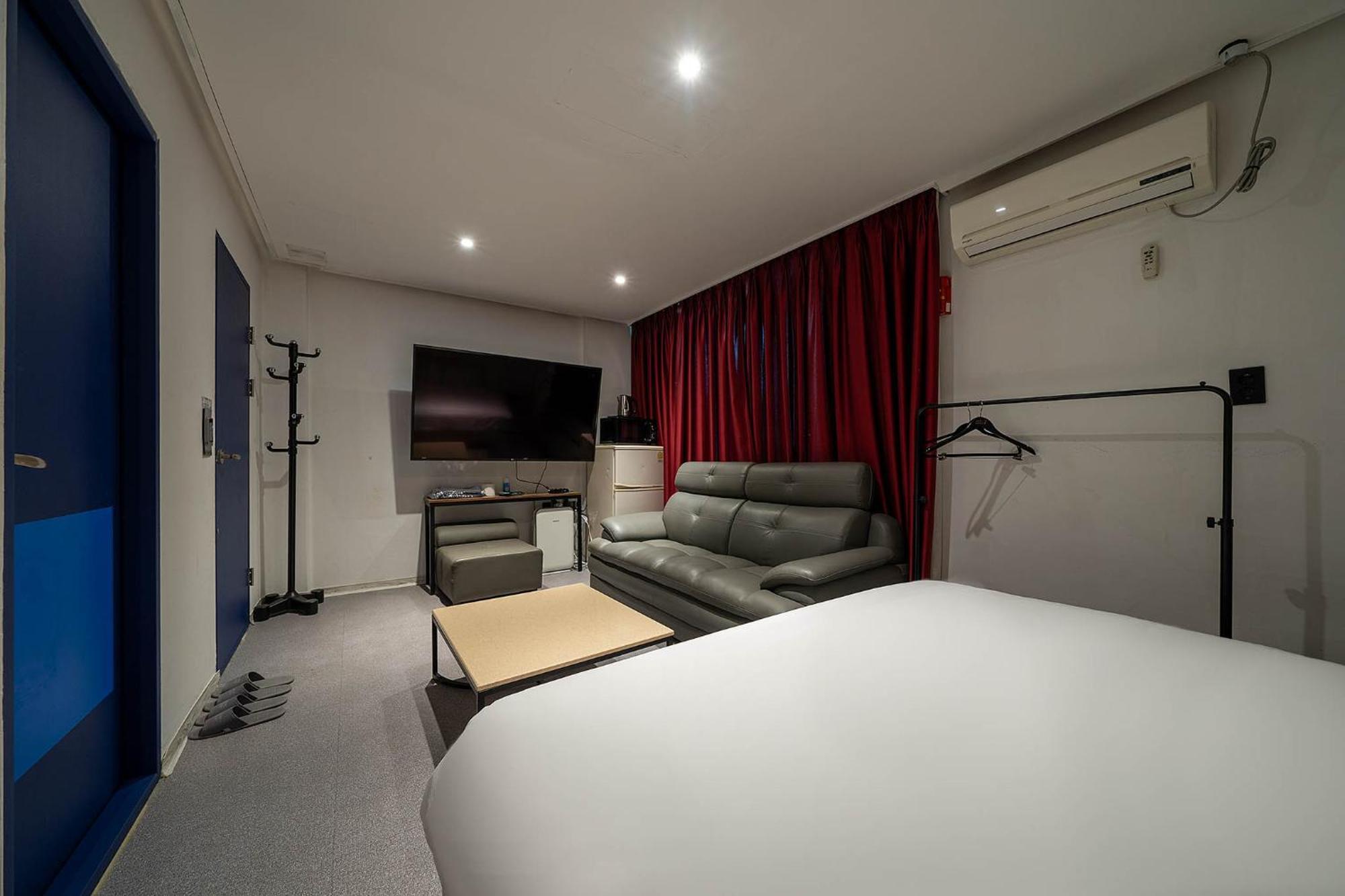 Pacific7 Hotel Pyeongtaek Exterior photo