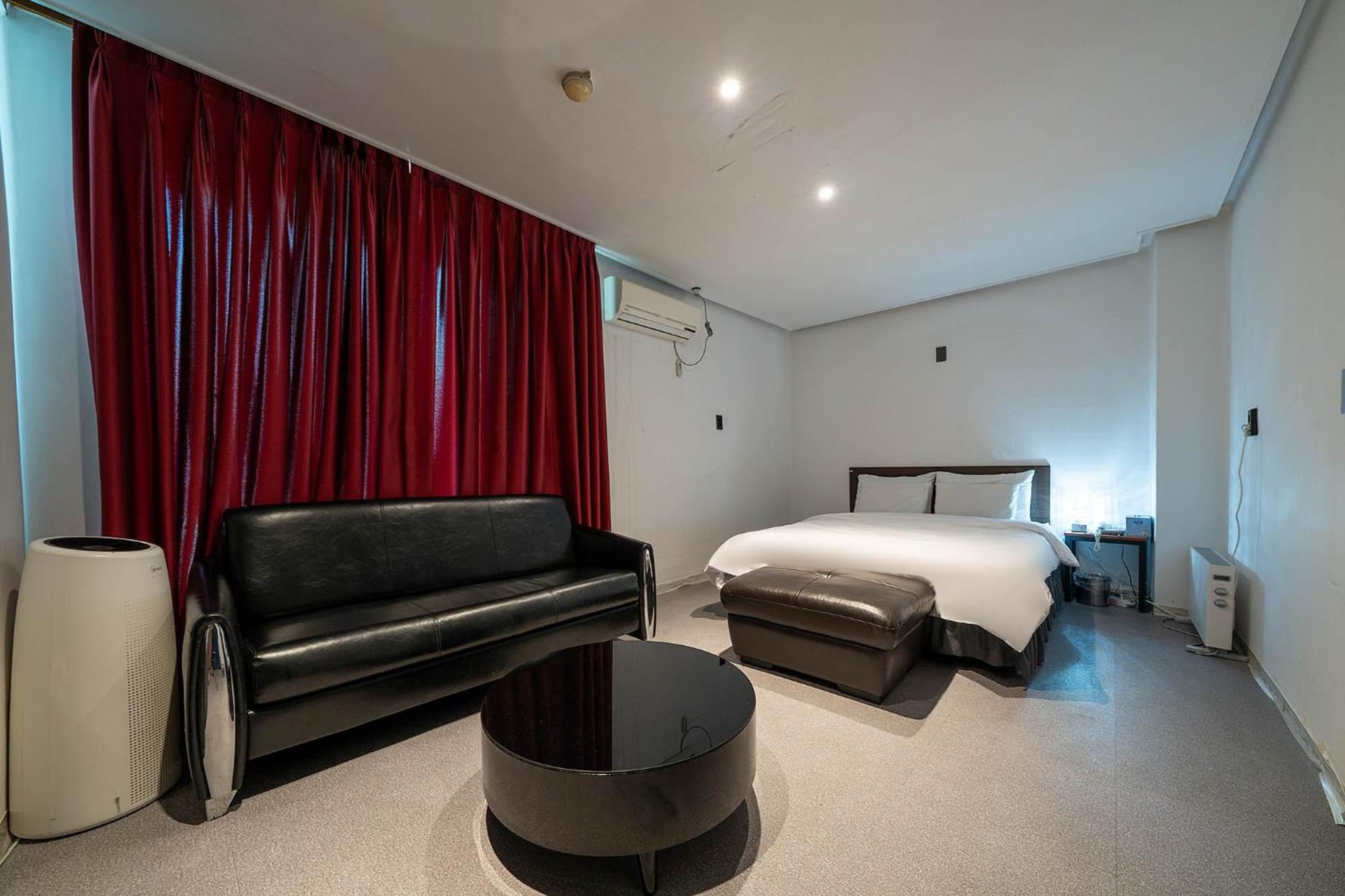 Pacific7 Hotel Pyeongtaek Exterior photo