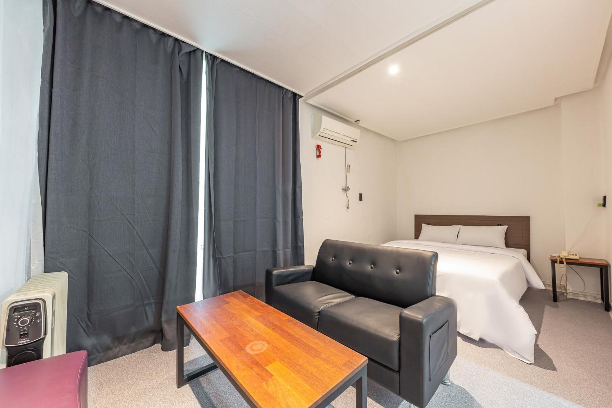 Pacific7 Hotel Pyeongtaek Exterior photo
